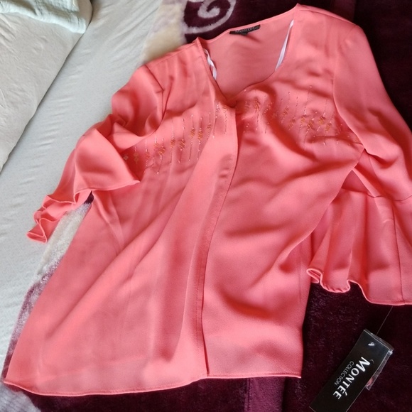 Suit - Picture 3 of 3